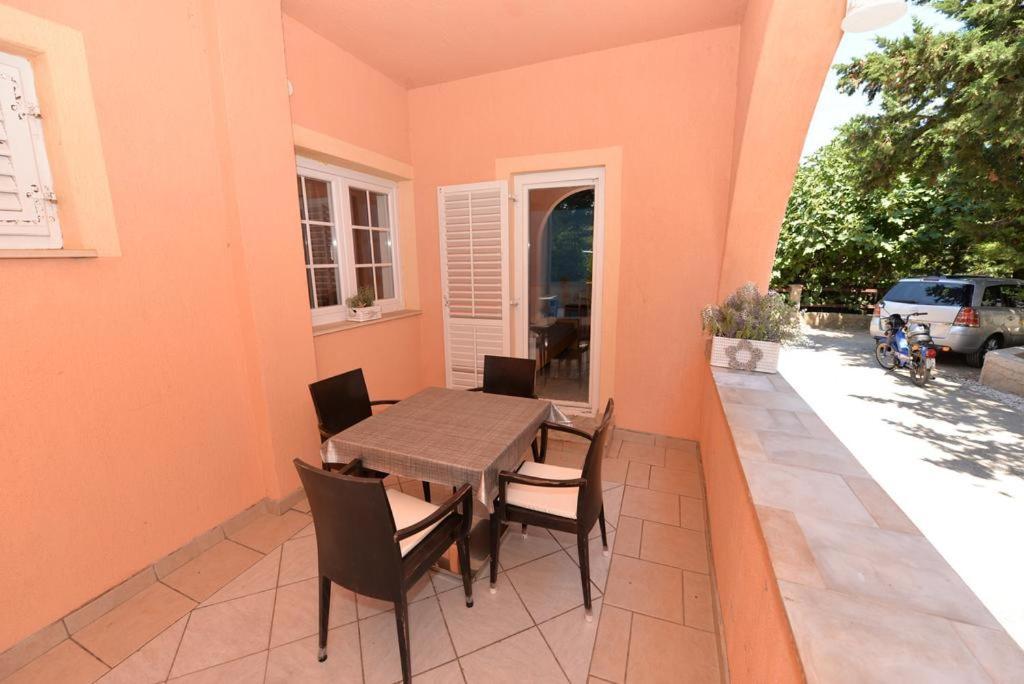Apartments Rem Novalja Ngoại thất bức ảnh