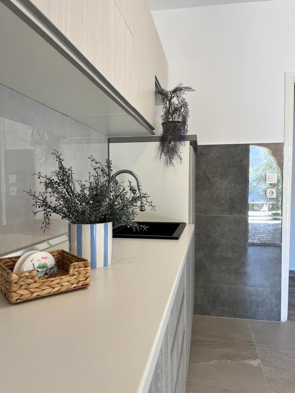 Apartments Rem Novalja Ngoại thất bức ảnh